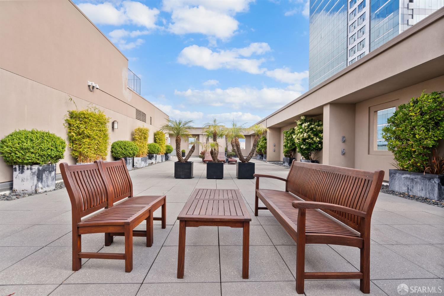 77 Van Ness Avenue # 405