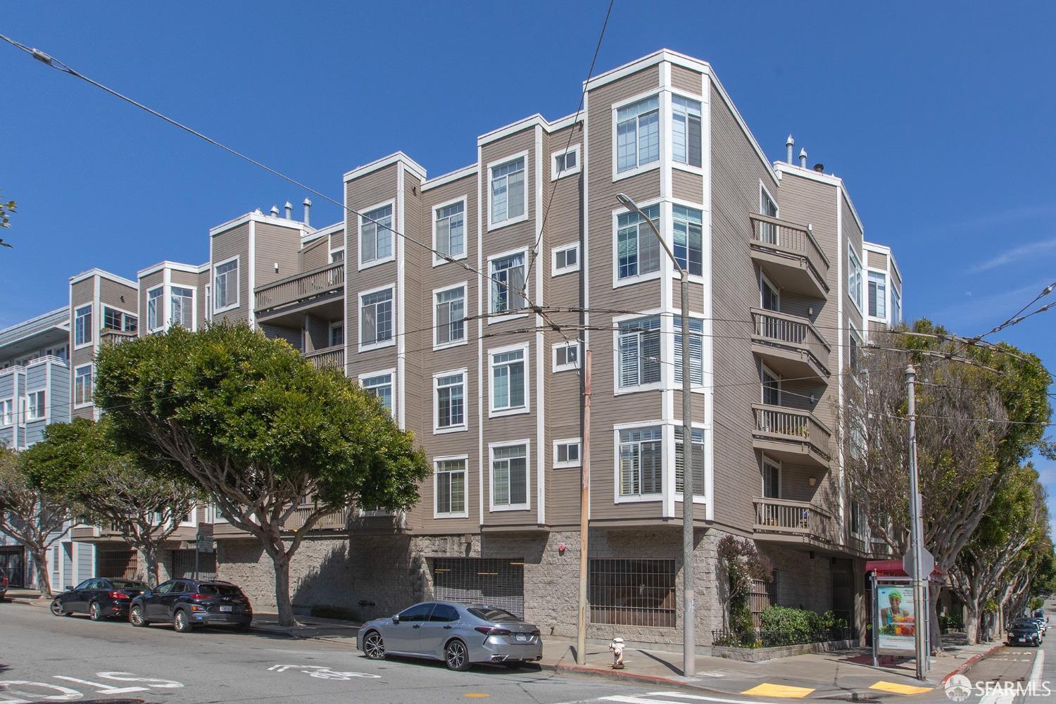 2060 Sutter Street # 202