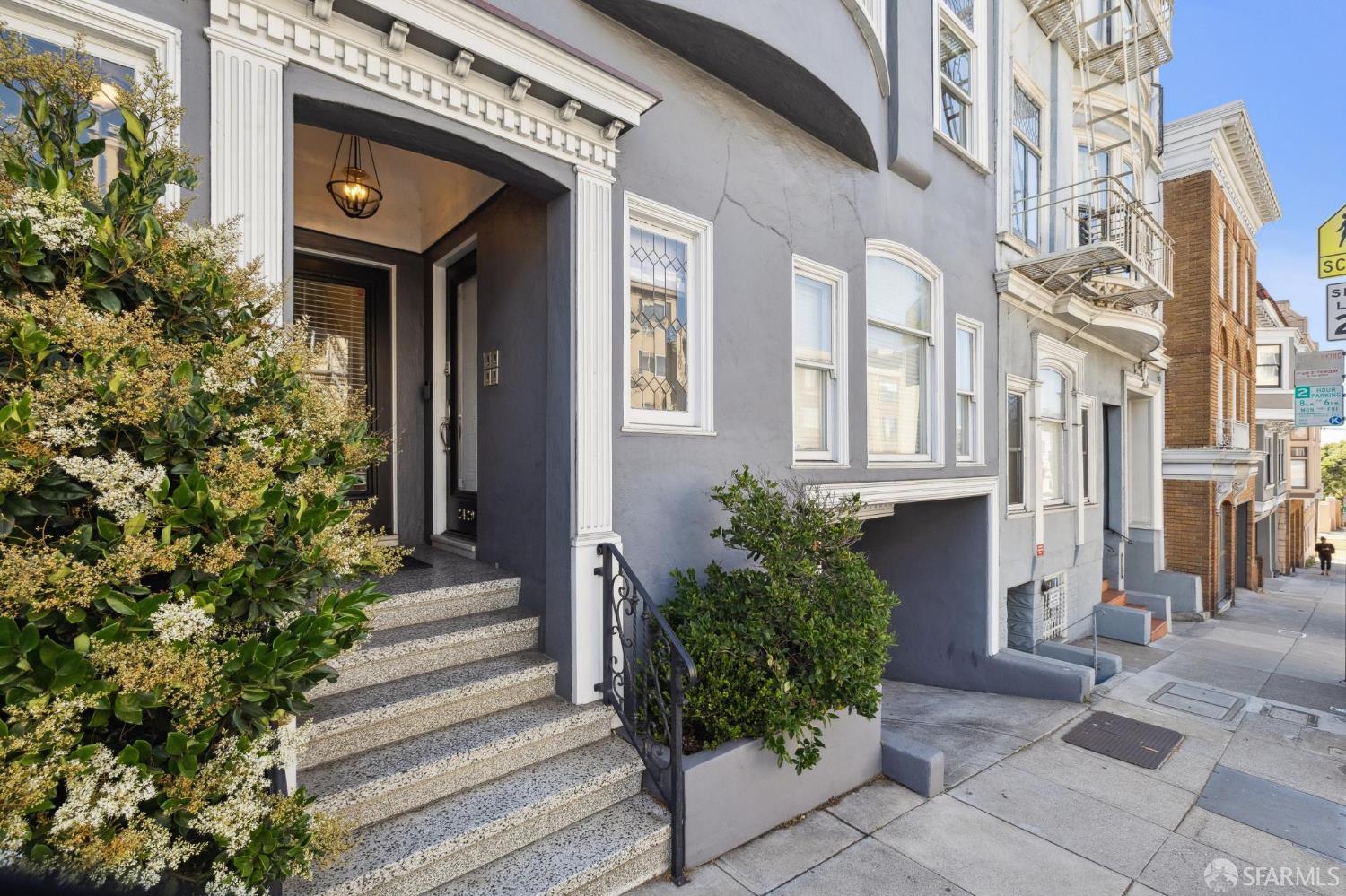 2427 Franklin Street