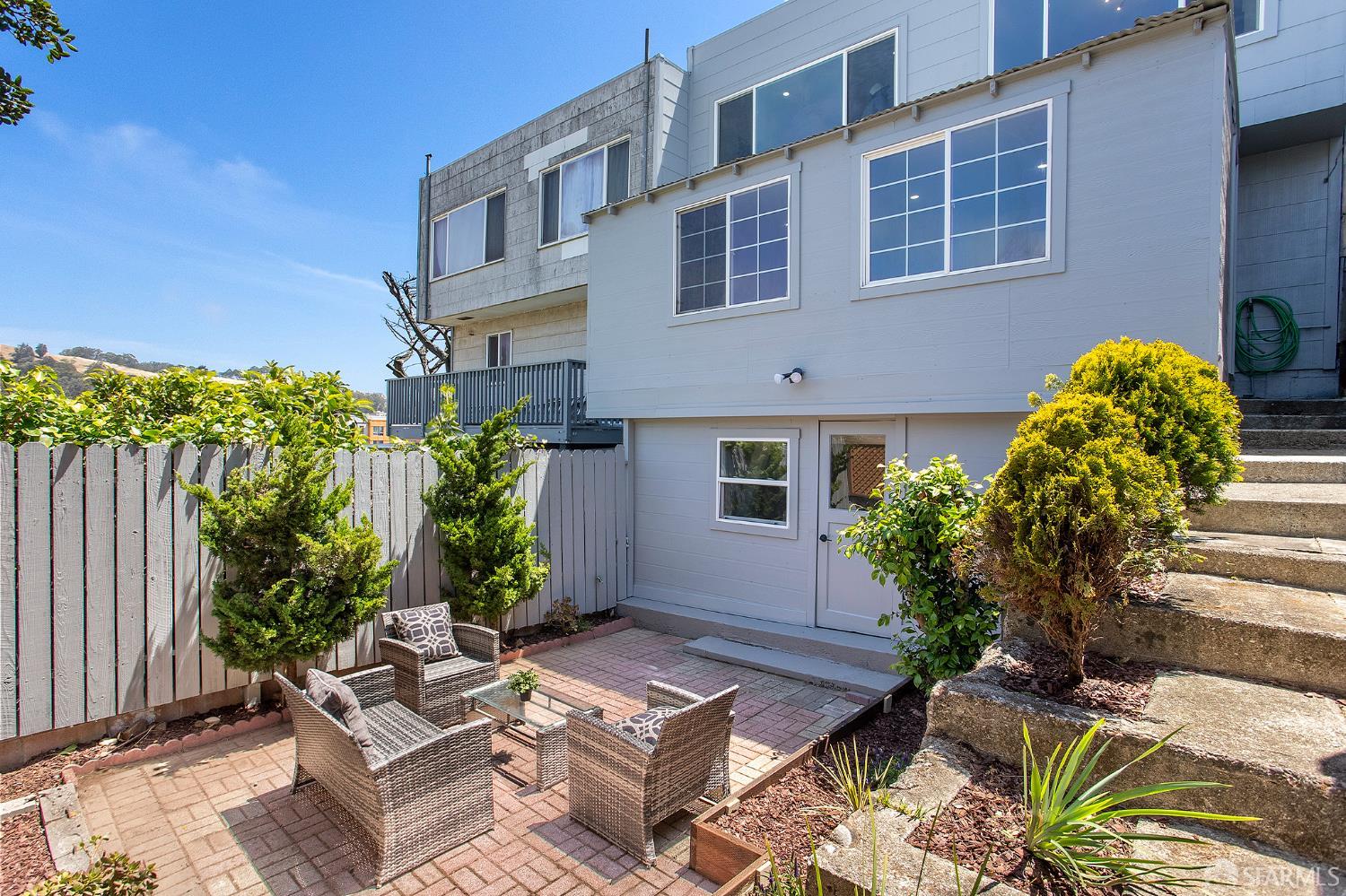 22 Pasadena Street