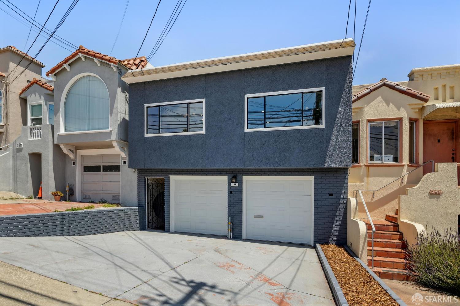 248 Niagara Avenue