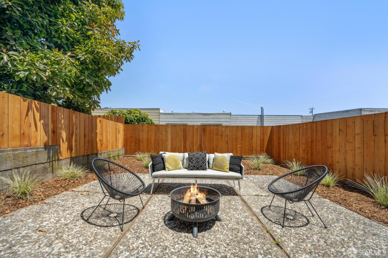 248 Niagara Avenue