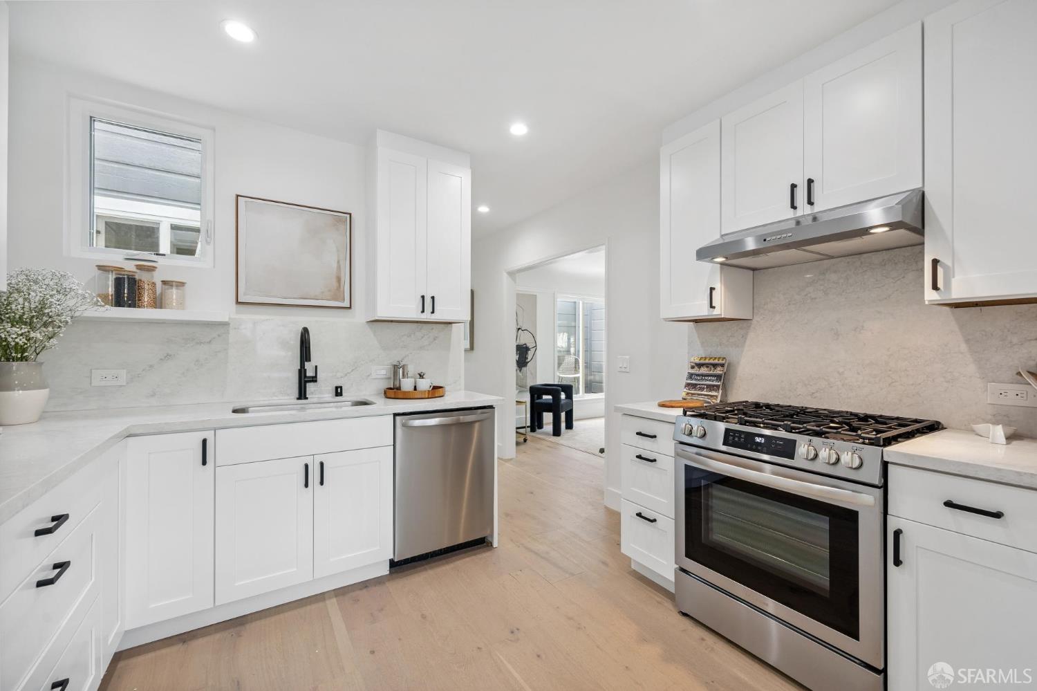 248 Niagara Avenue