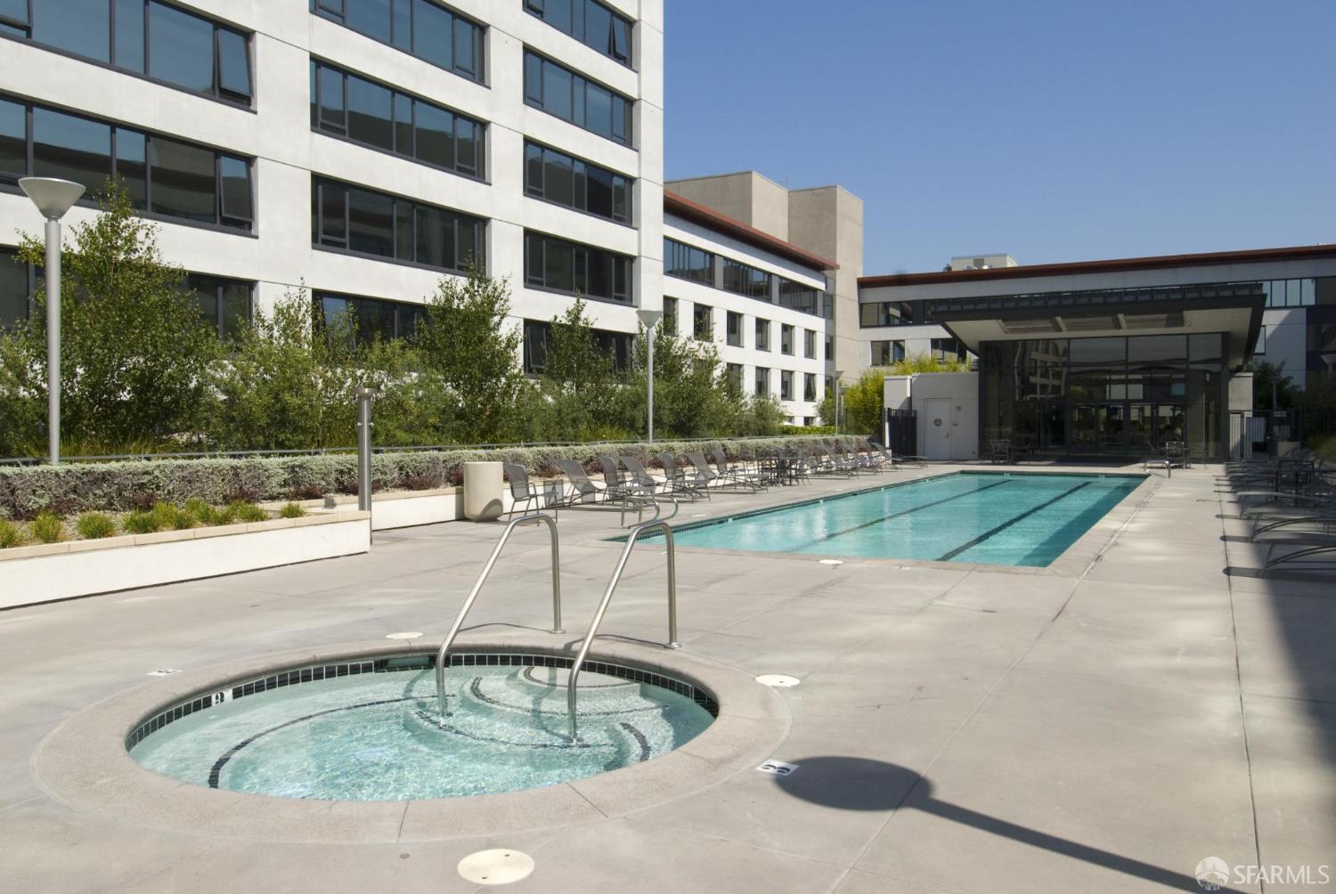 260 King Street # 913