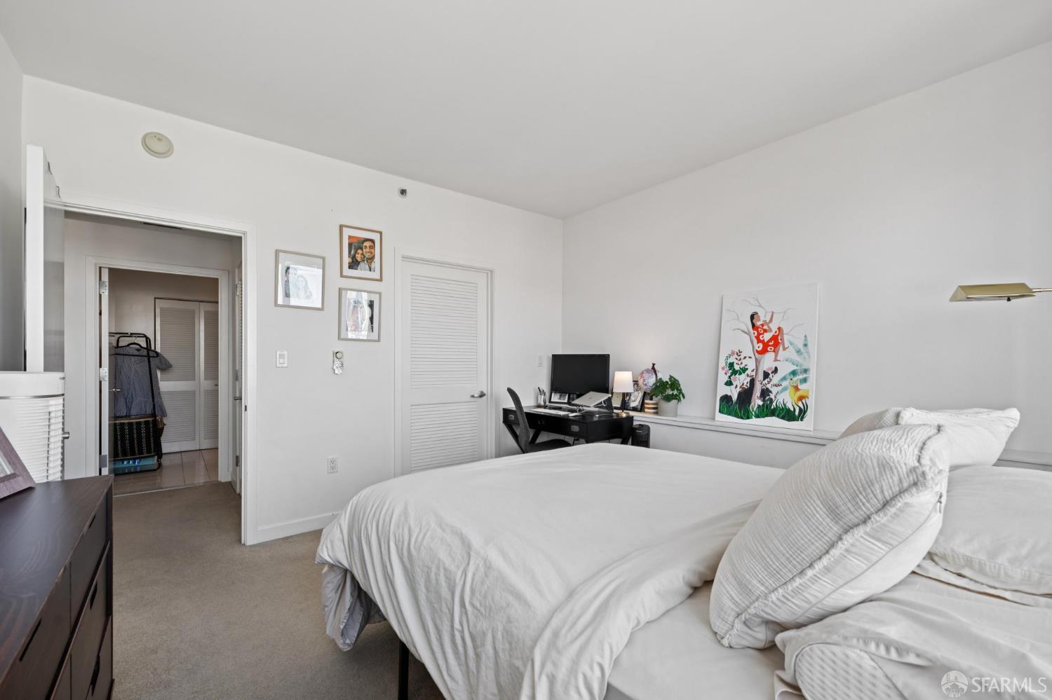 260 King Street # 913