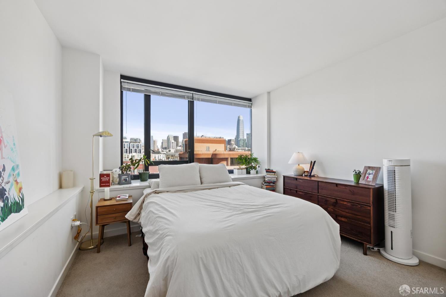 260 King Street # 913