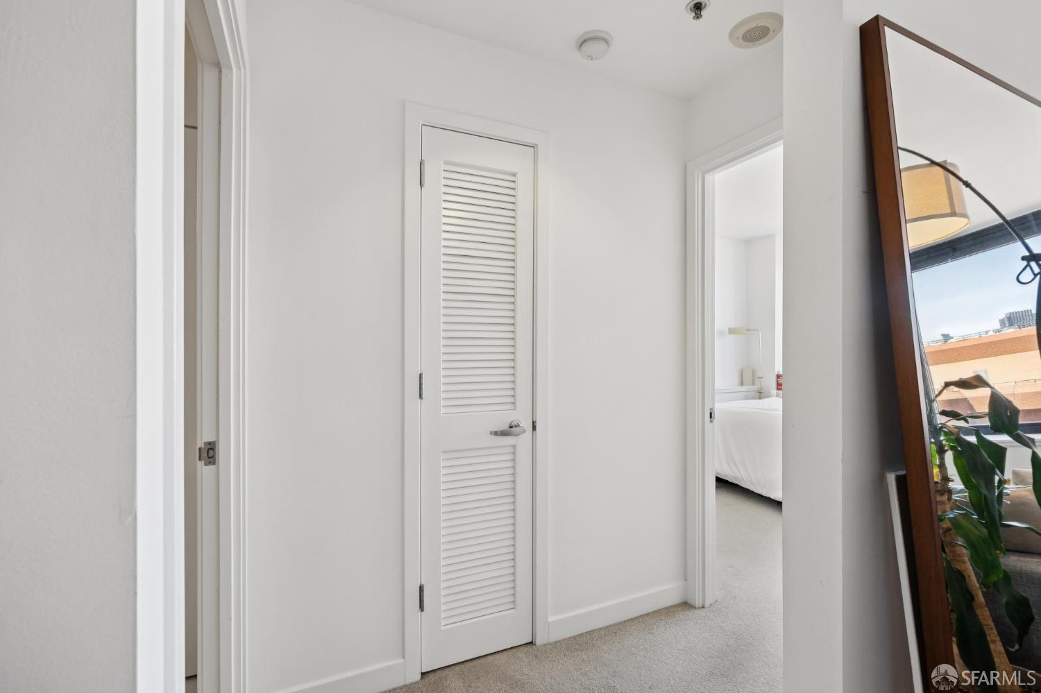 260 King Street # 913