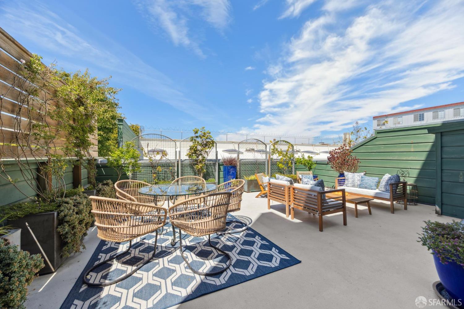 2169 Folsom Street # M201