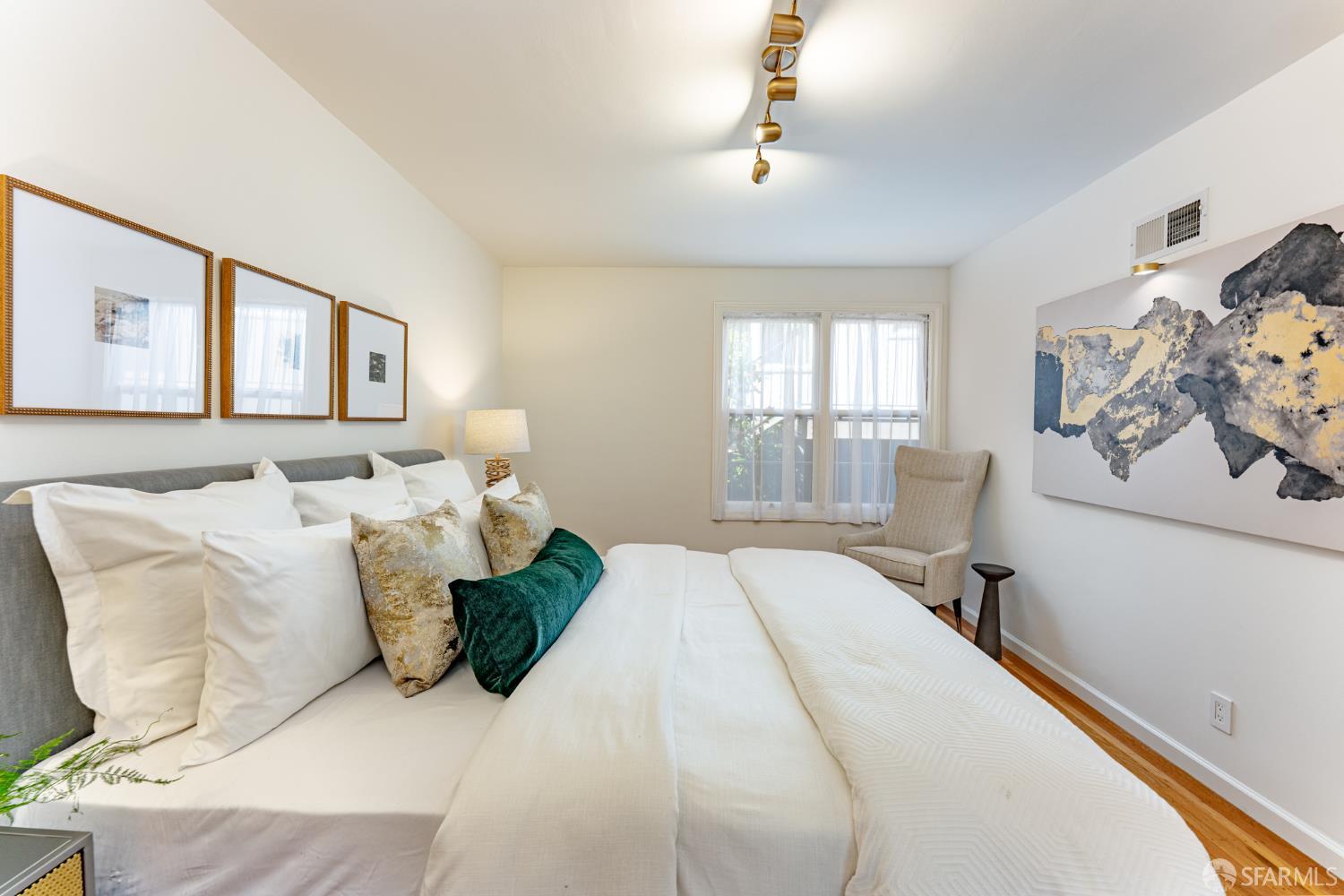 48 Terra Vista Avenue # B