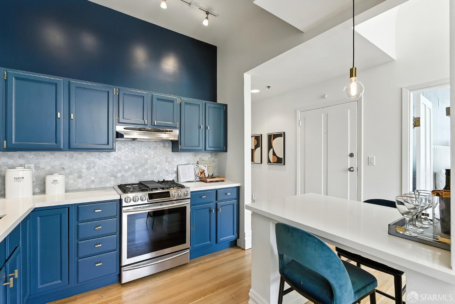 140 Divisadero Street # 5