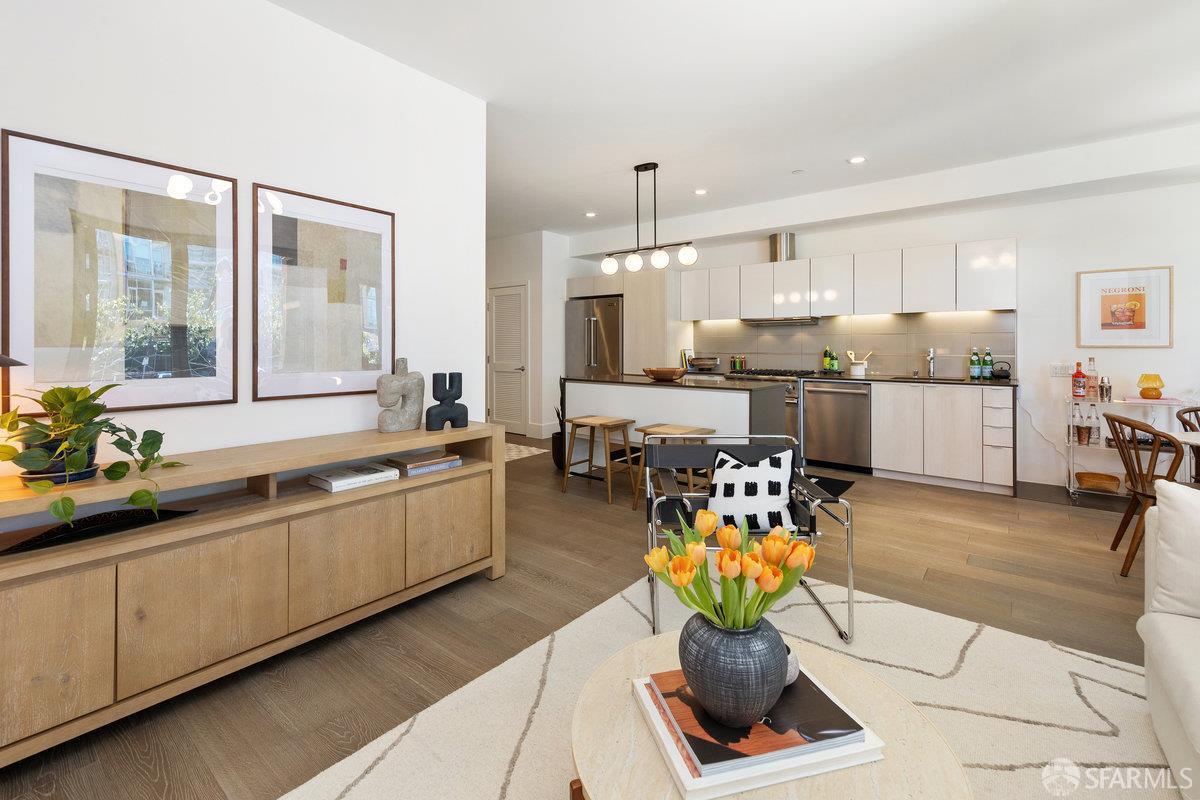 35 Dolores Street # 201