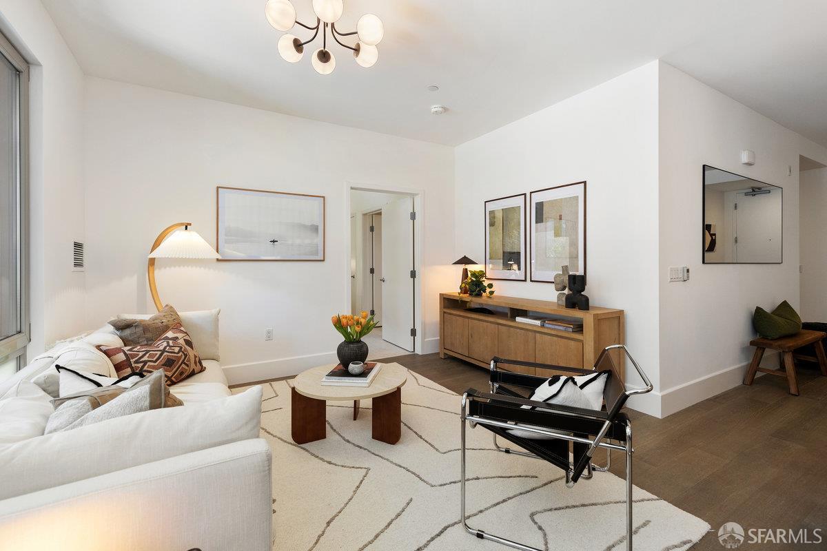 35 Dolores Street # 201