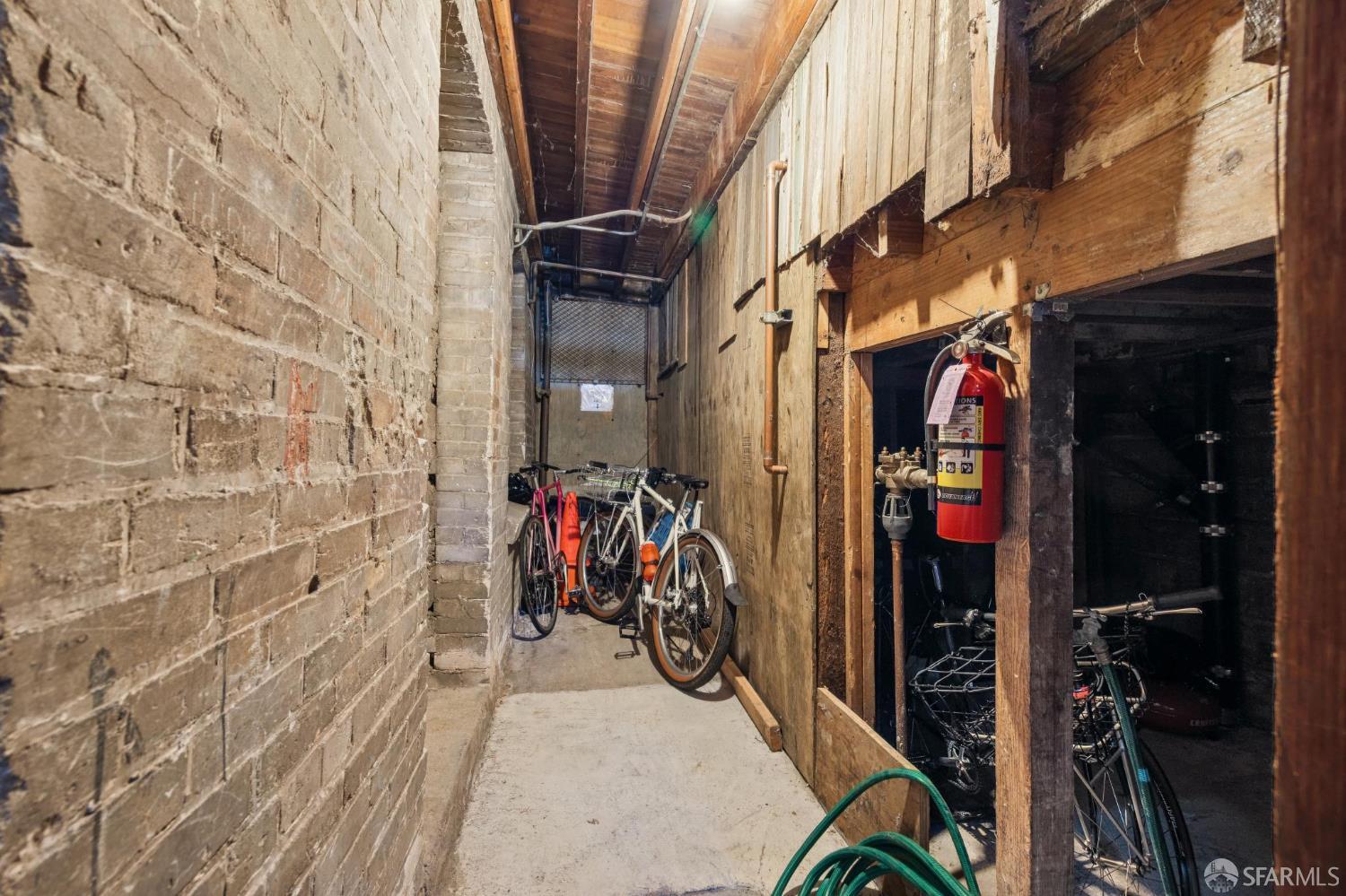 1541 Sanchez Street
