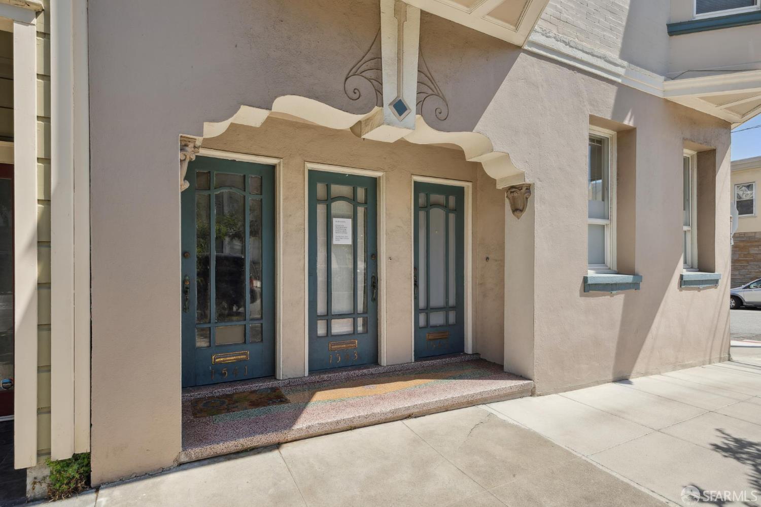 1541 Sanchez Street