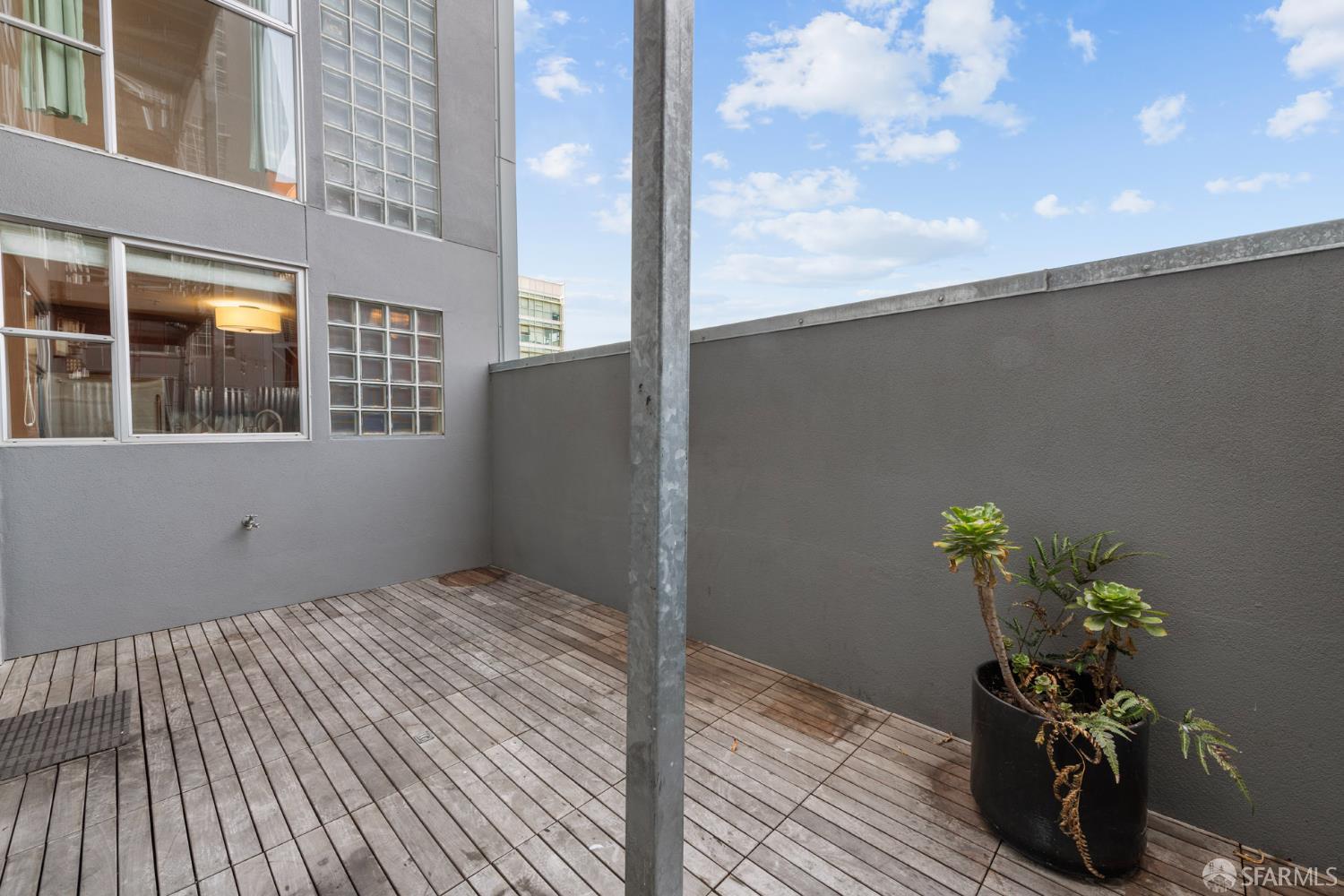 1221 Harrison Street # 6