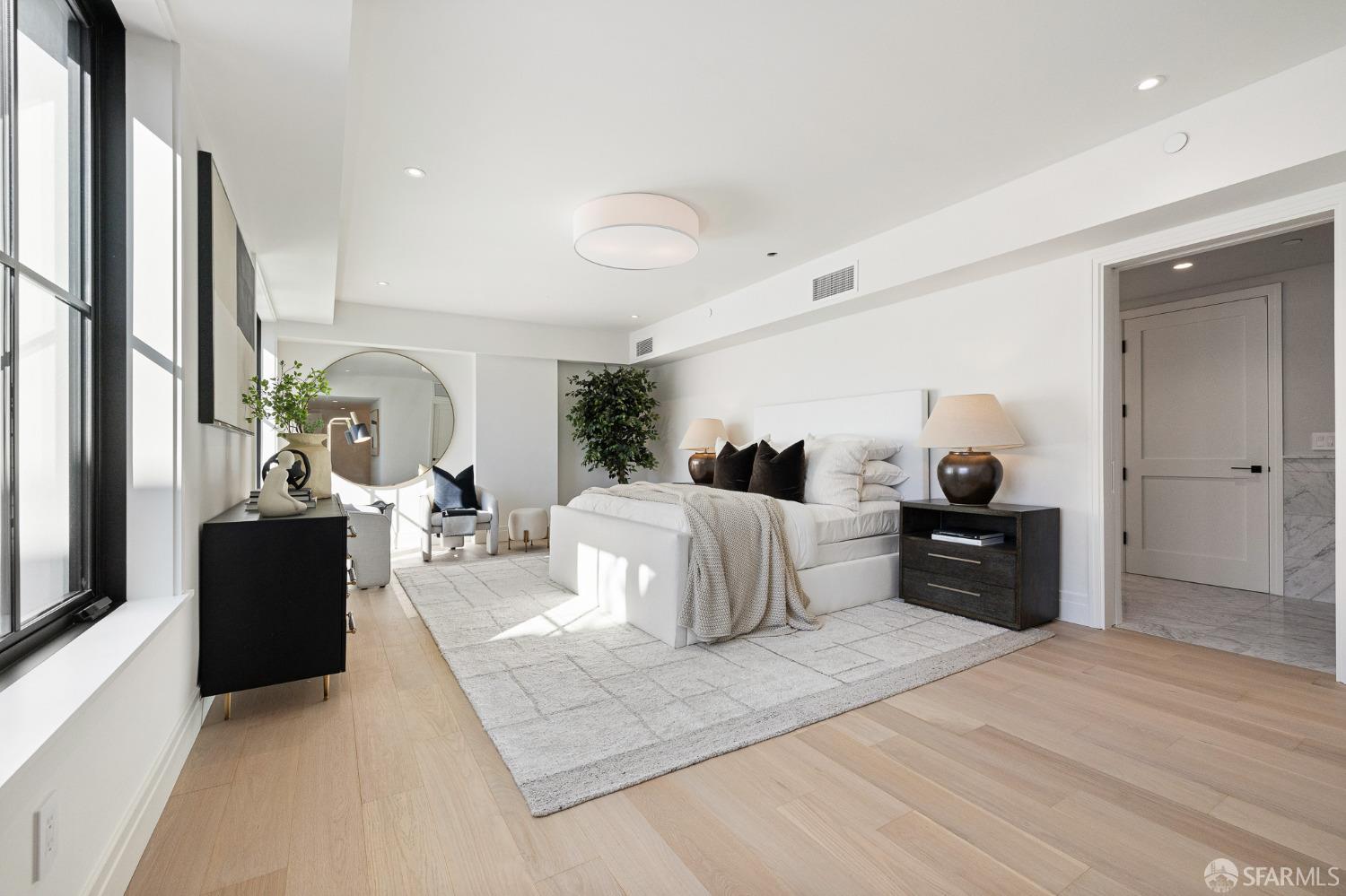 1776 Green Street # 201