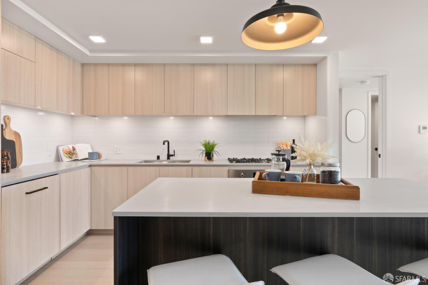 950 Tennessee Street # 410