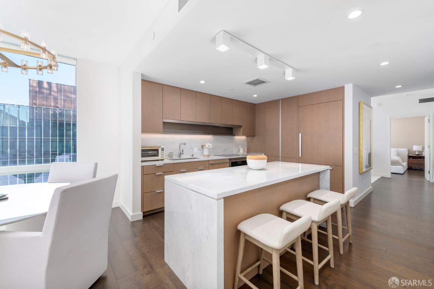 488 Folsom Street # 4205