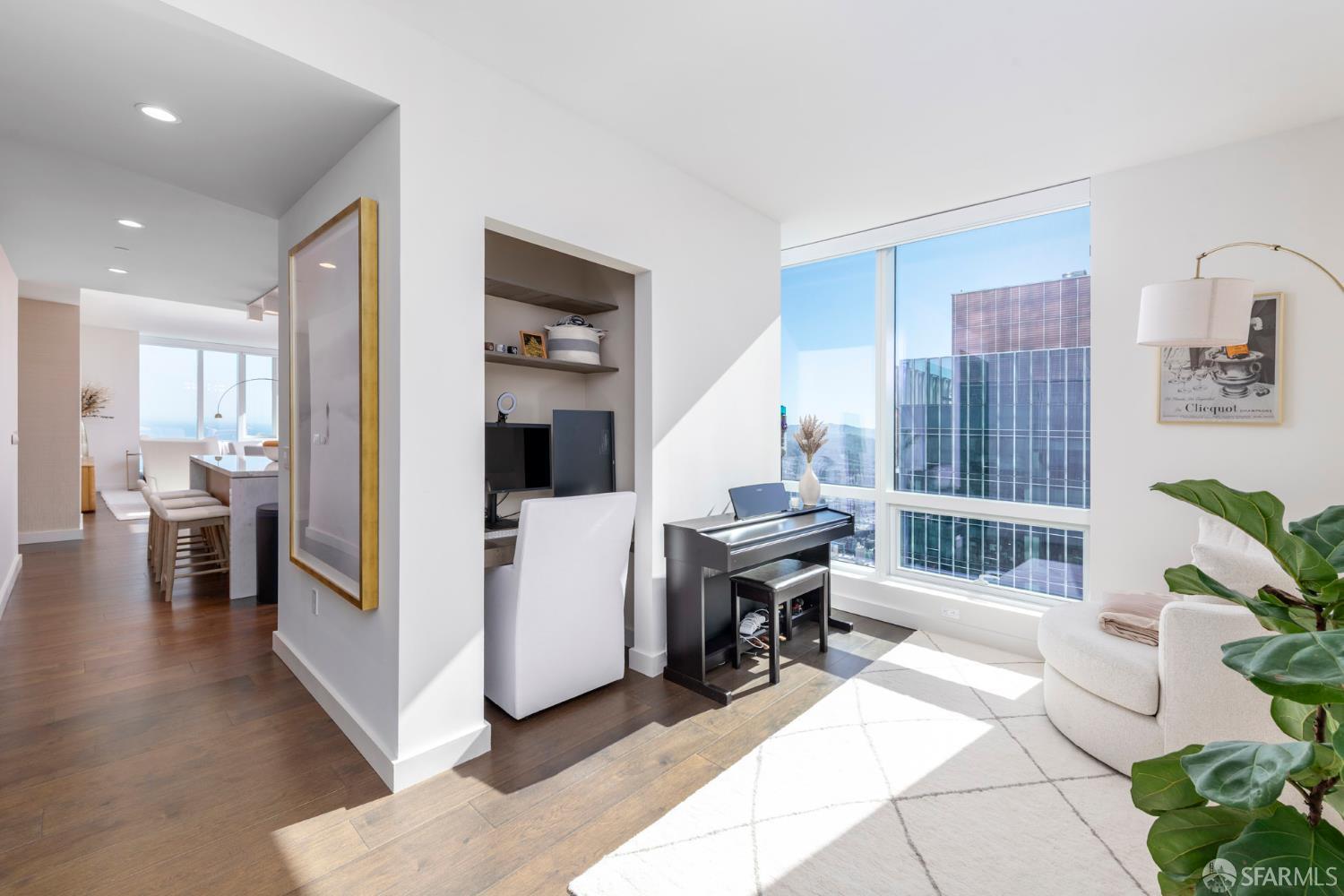 488 Folsom Street # 4205