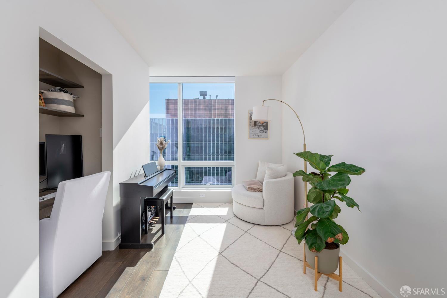 488 Folsom Street # 4205
