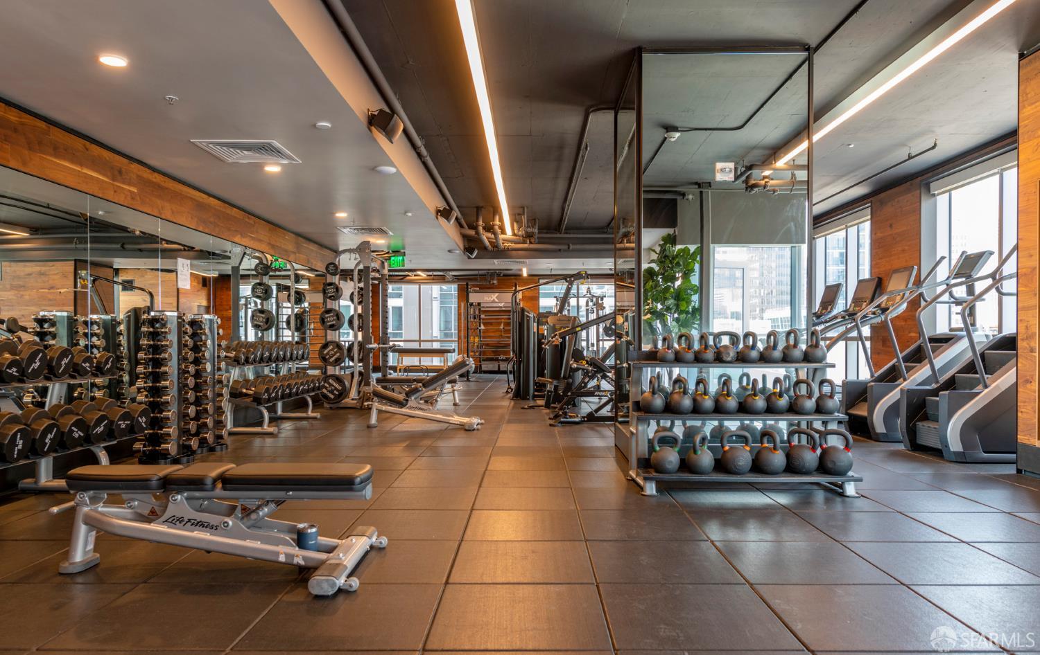 488 Folsom Street # 4205