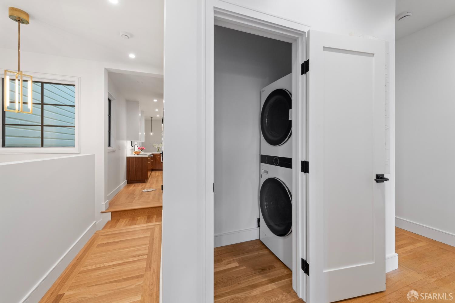 2534 Chestnut Street