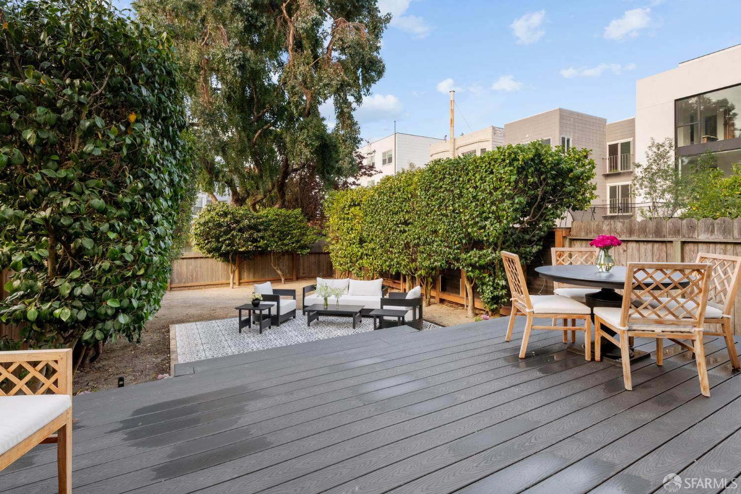 2534 Chestnut Street