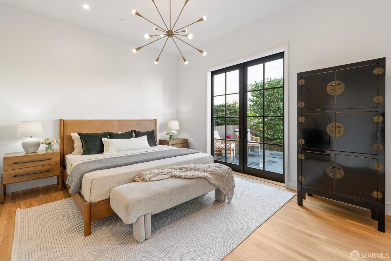 2534 Chestnut Street