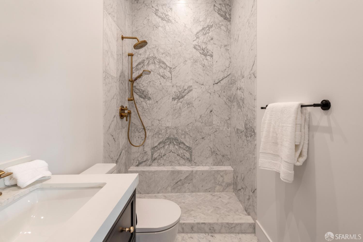 2534 Chestnut Street