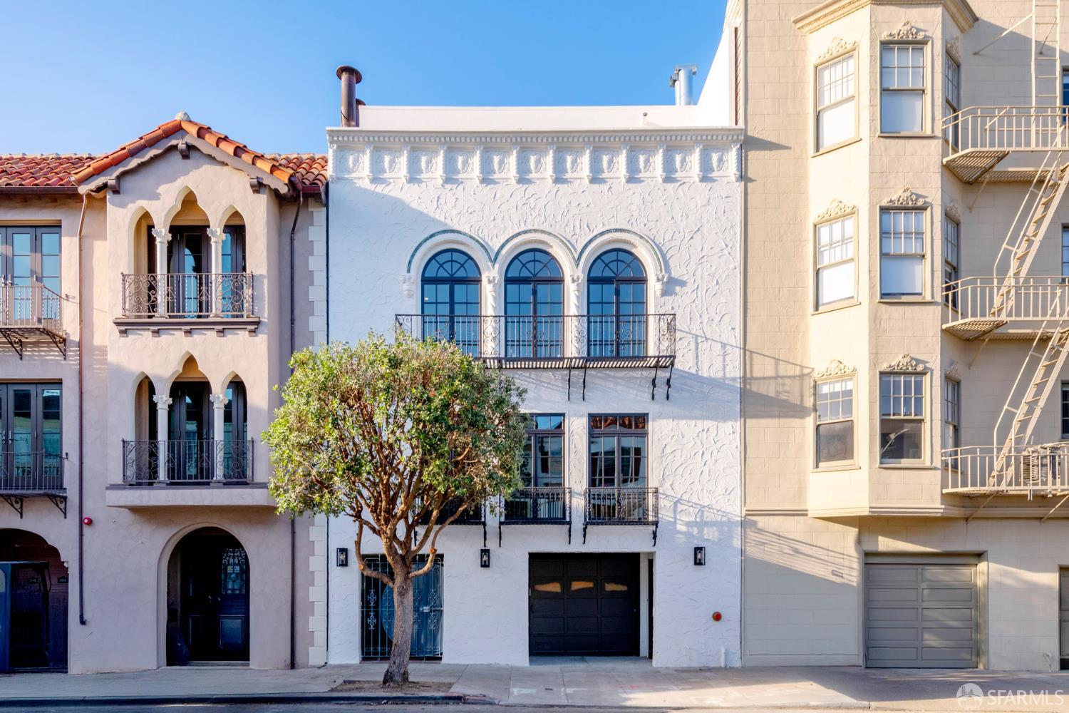 2534 Chestnut Street