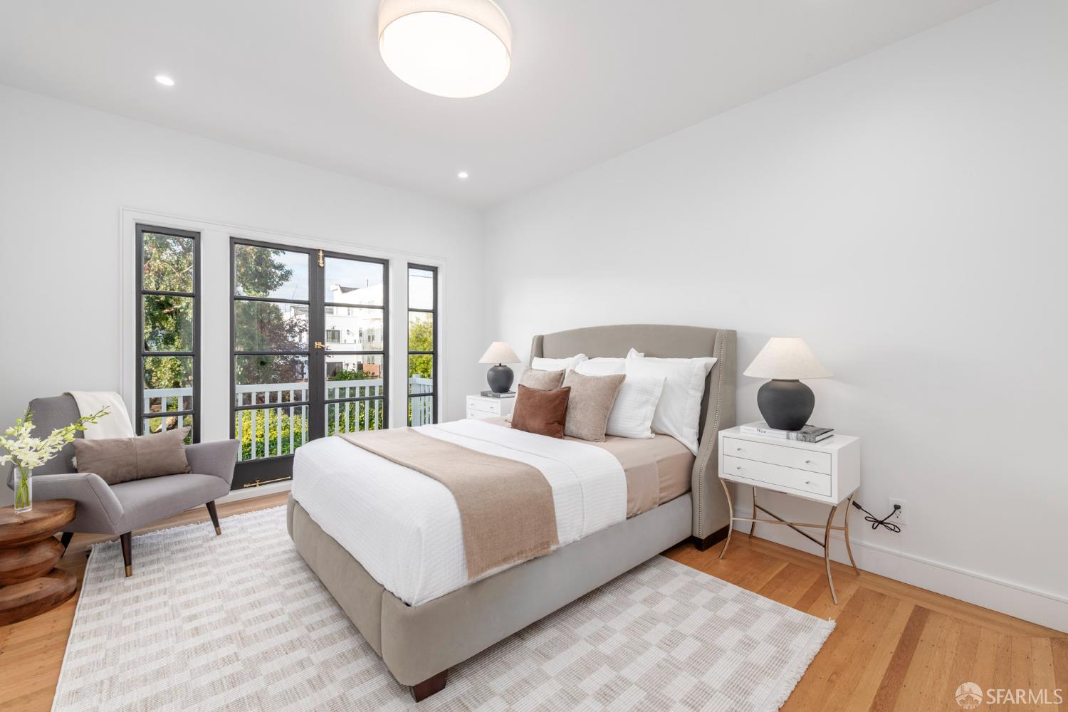 2534 Chestnut Street