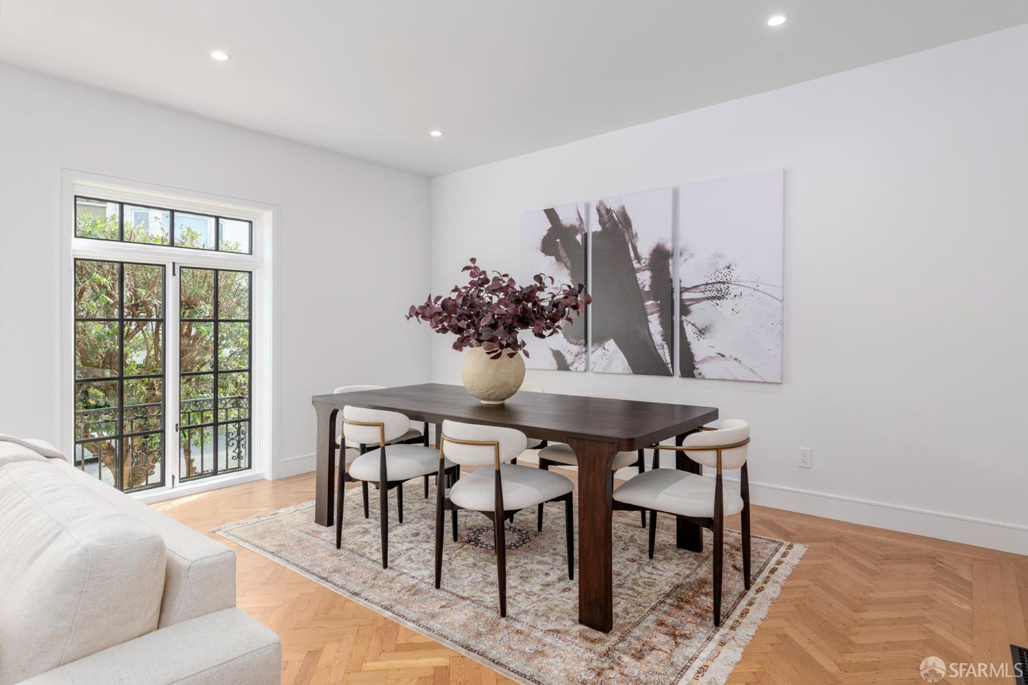 2534 Chestnut Street