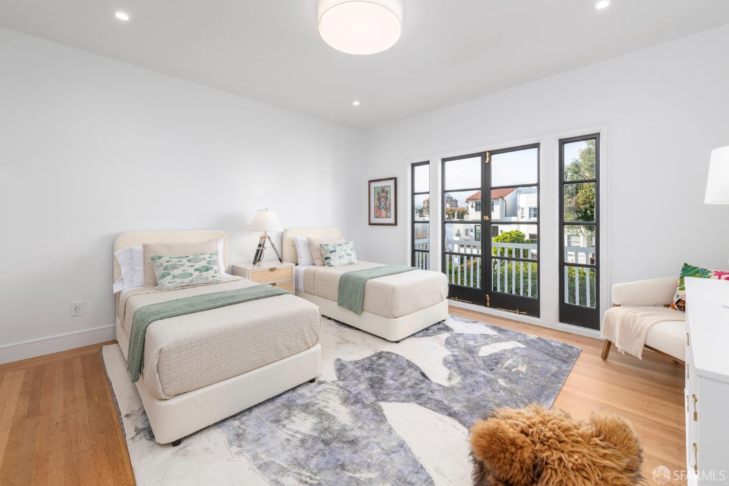 2534 Chestnut Street