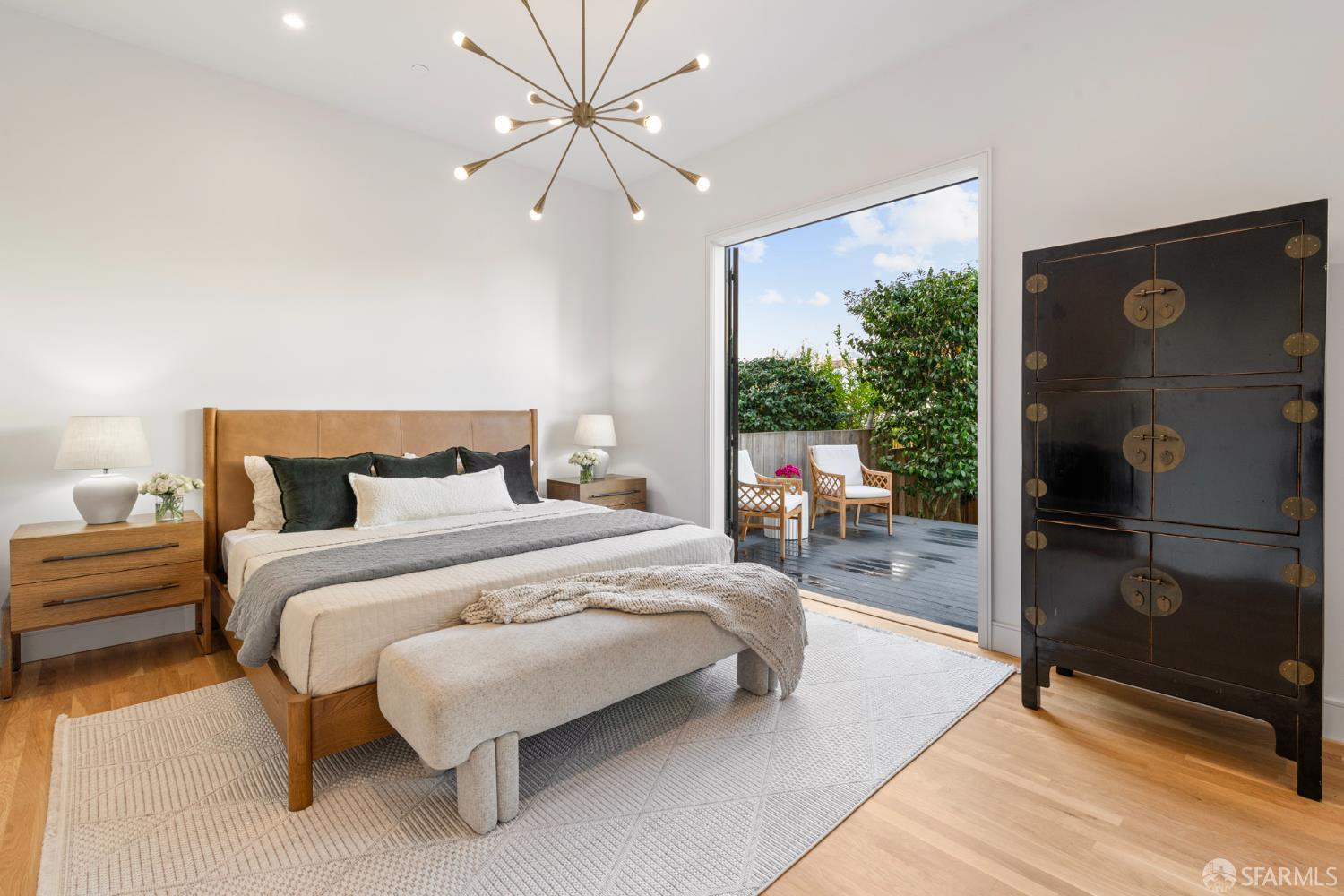 2534 Chestnut Street