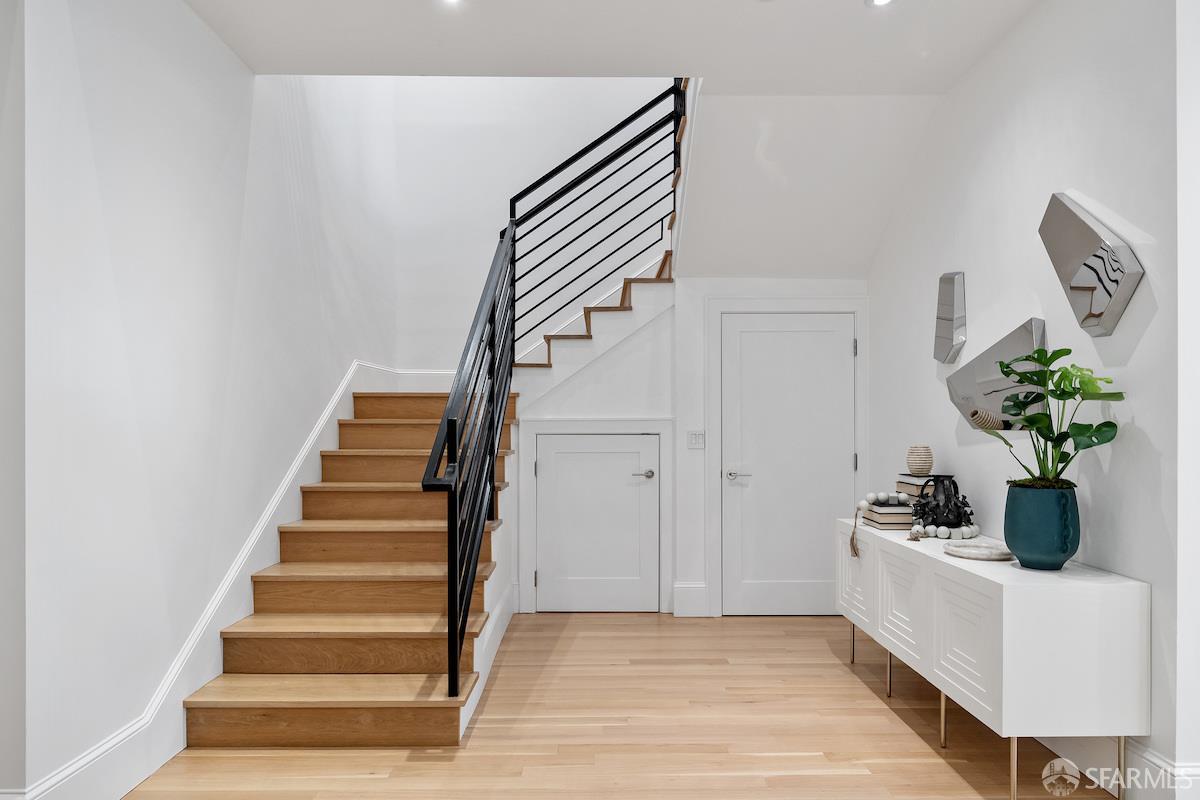 1268 Lombard Street # 1