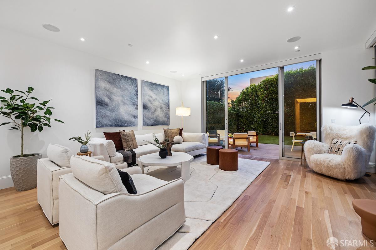 1268 Lombard Street # 1