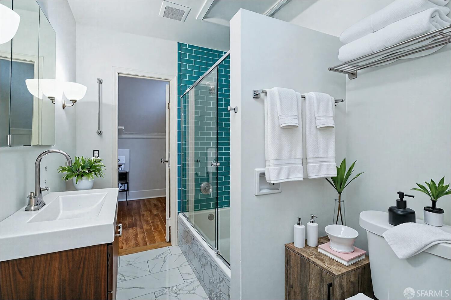 3604 Richmond Boulevard