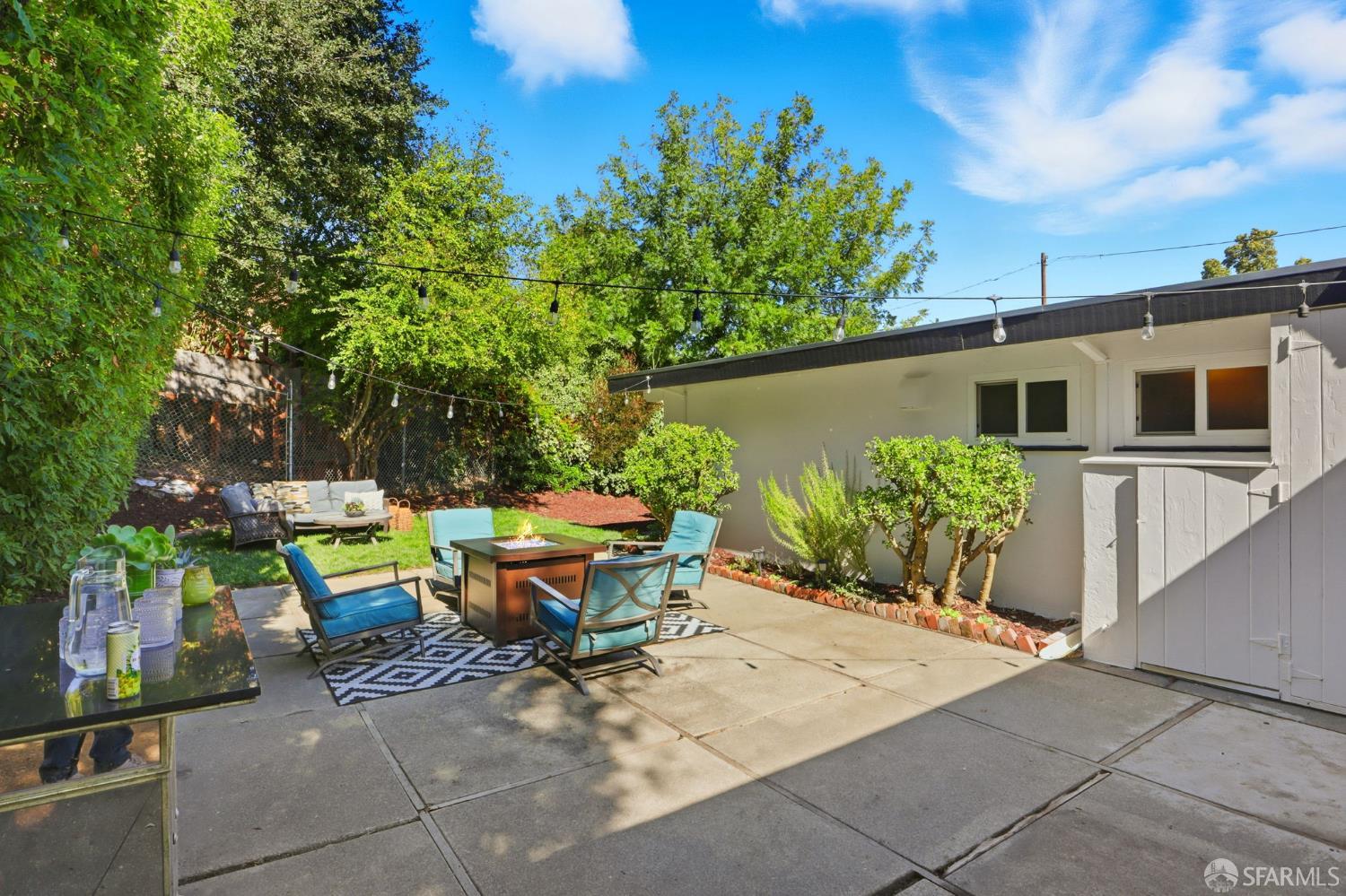 656 Pebble Drive, El Sobrante