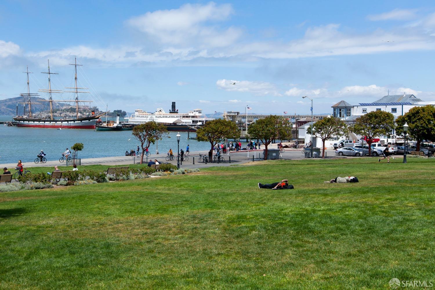 1050 North Point Street # 1002