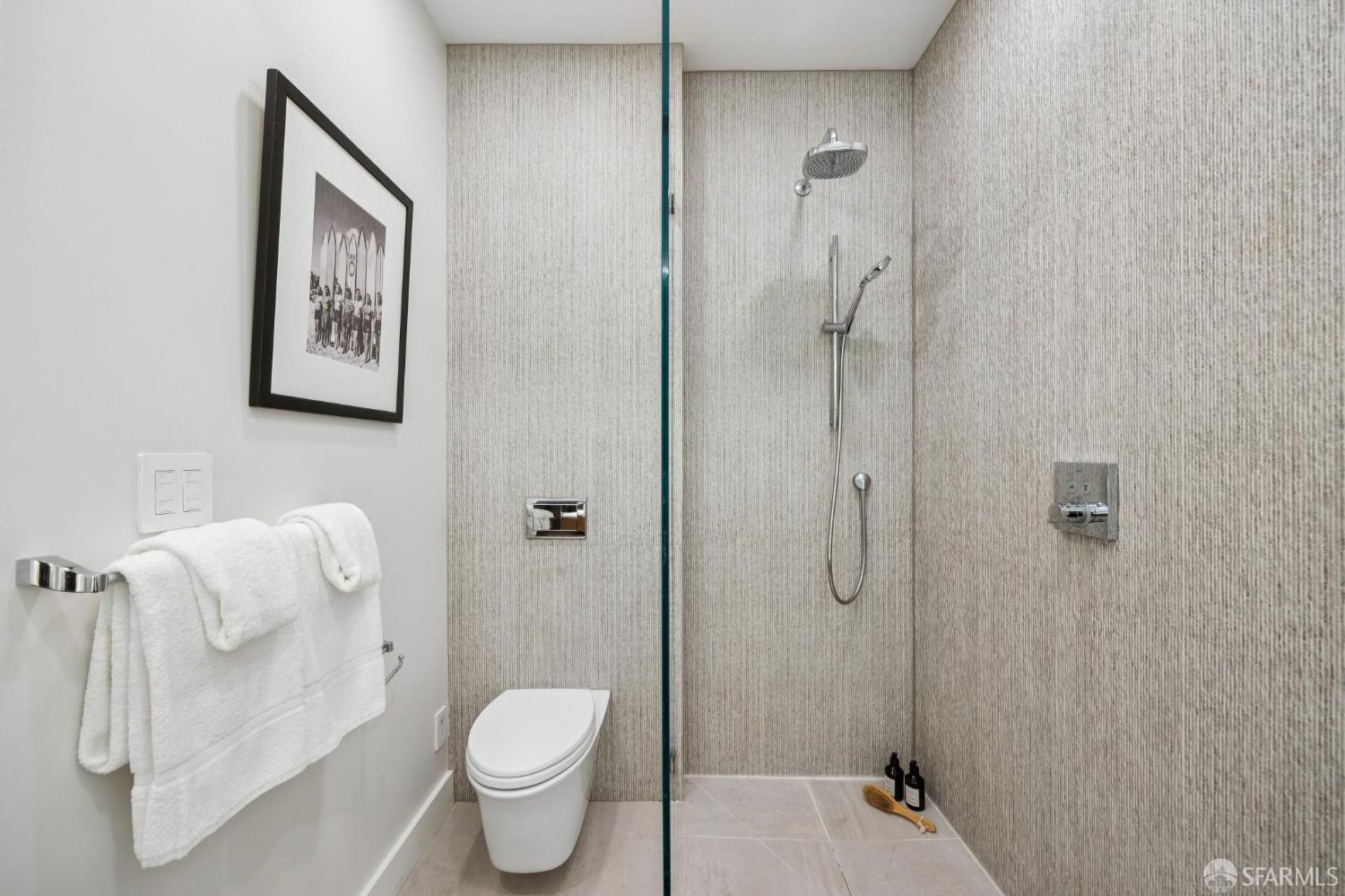 127 Buchanan Street # B