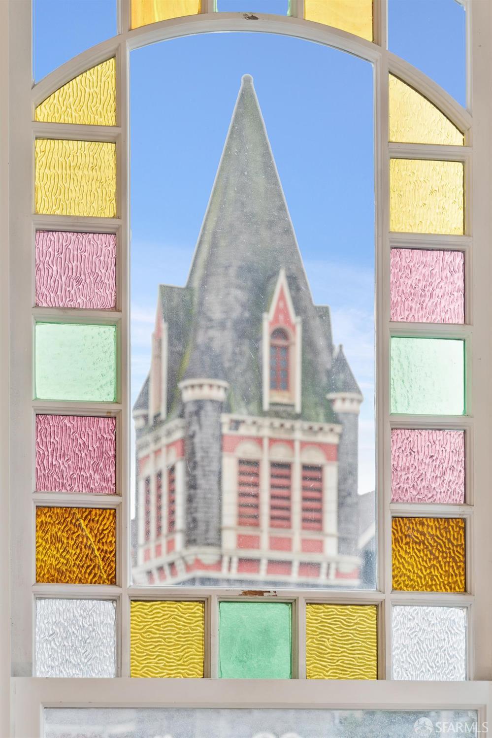 751-753A Capp Street