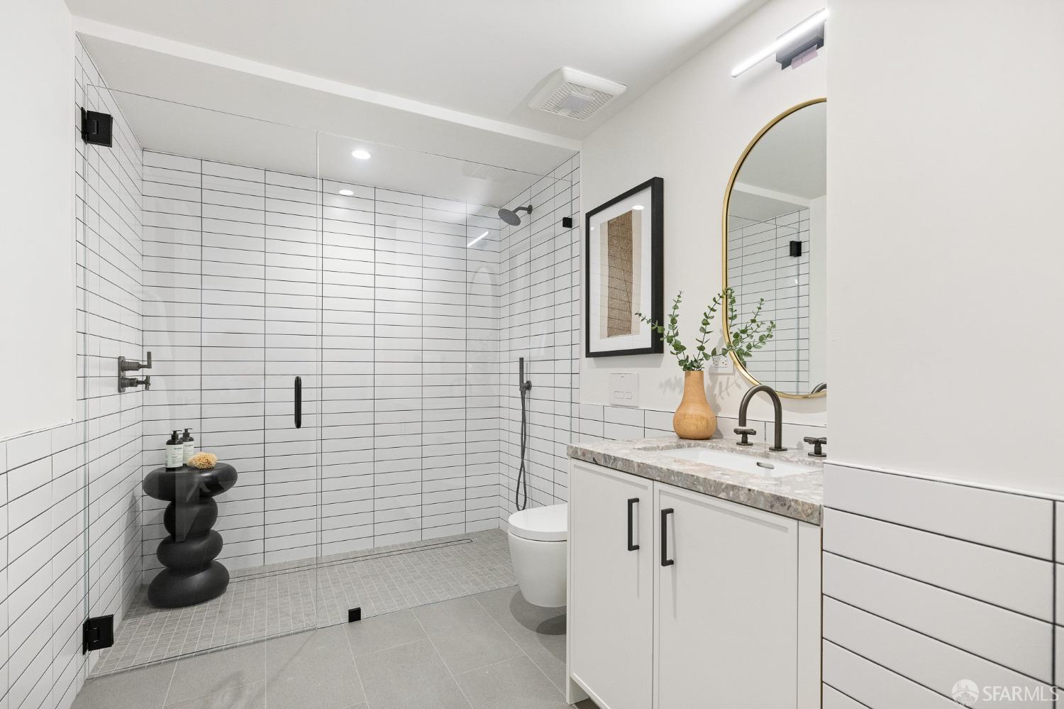 1776 Green Street # 201