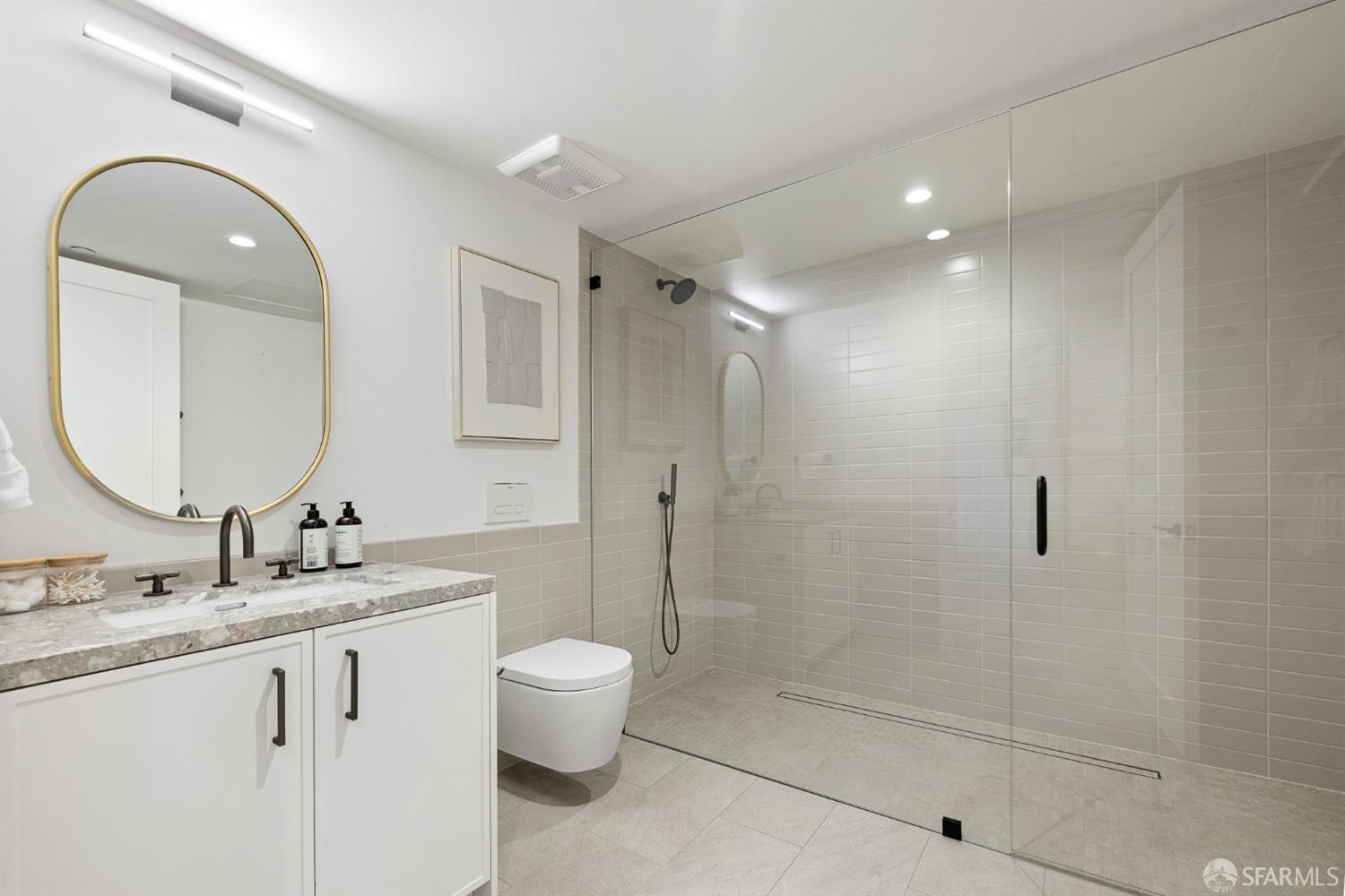 1776 Green Street # 201