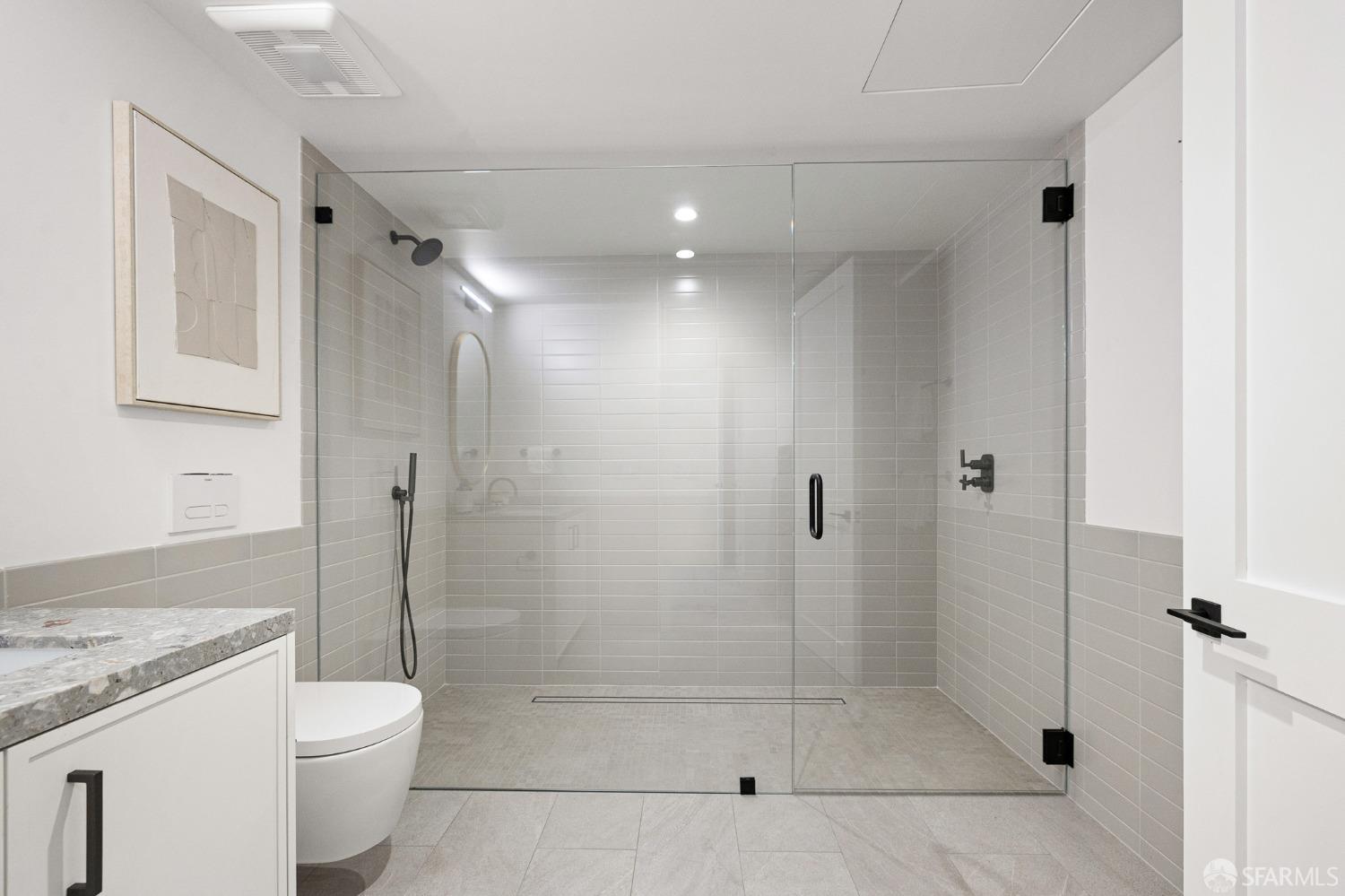 1776 Green Street # 201