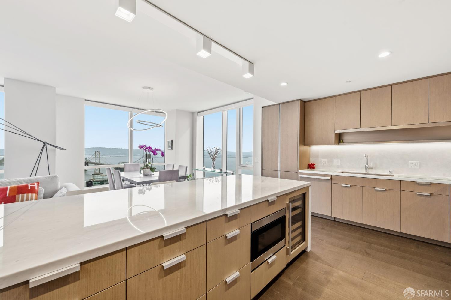 488 Folsom Street # 4701
