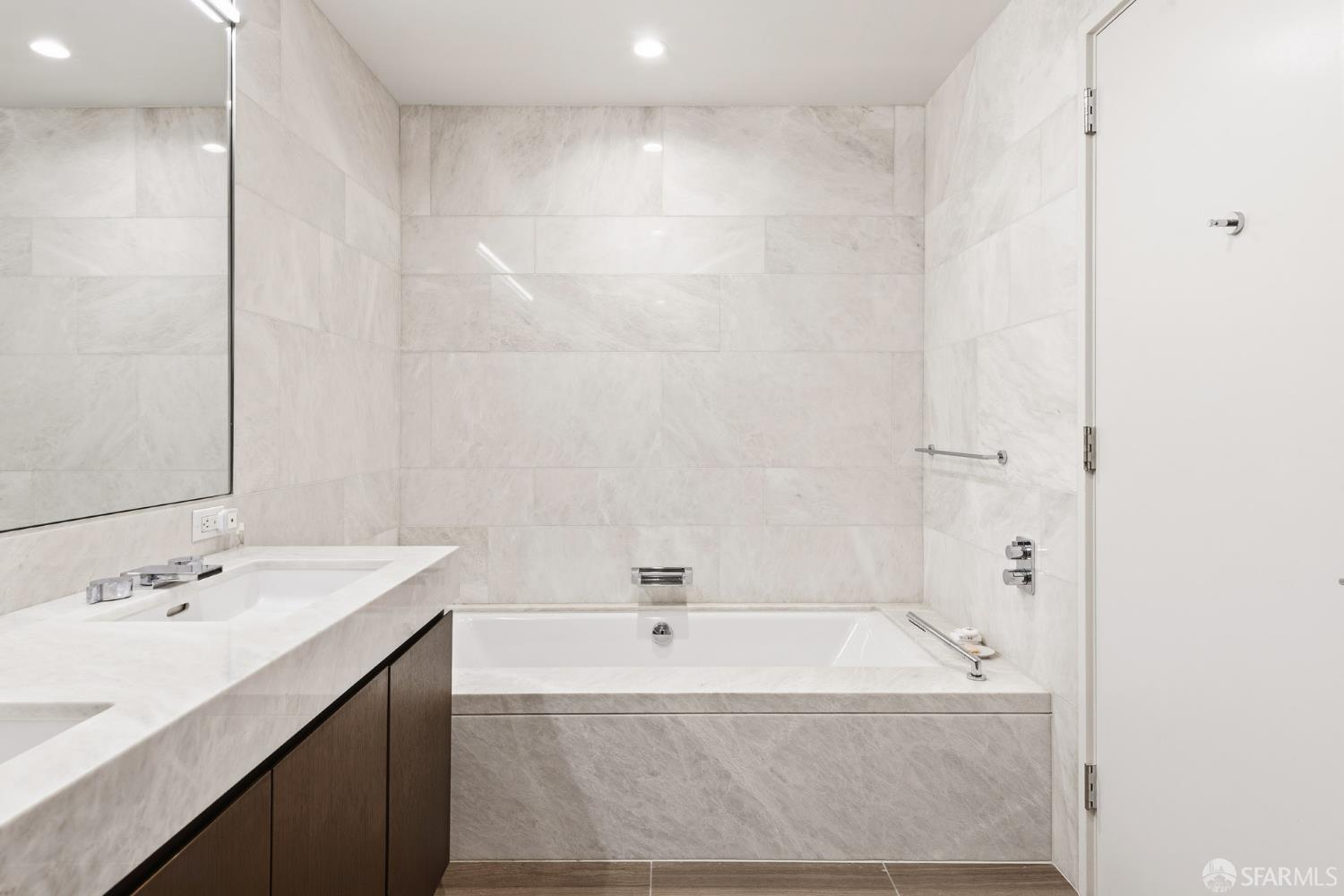 488 Folsom Street # 4701