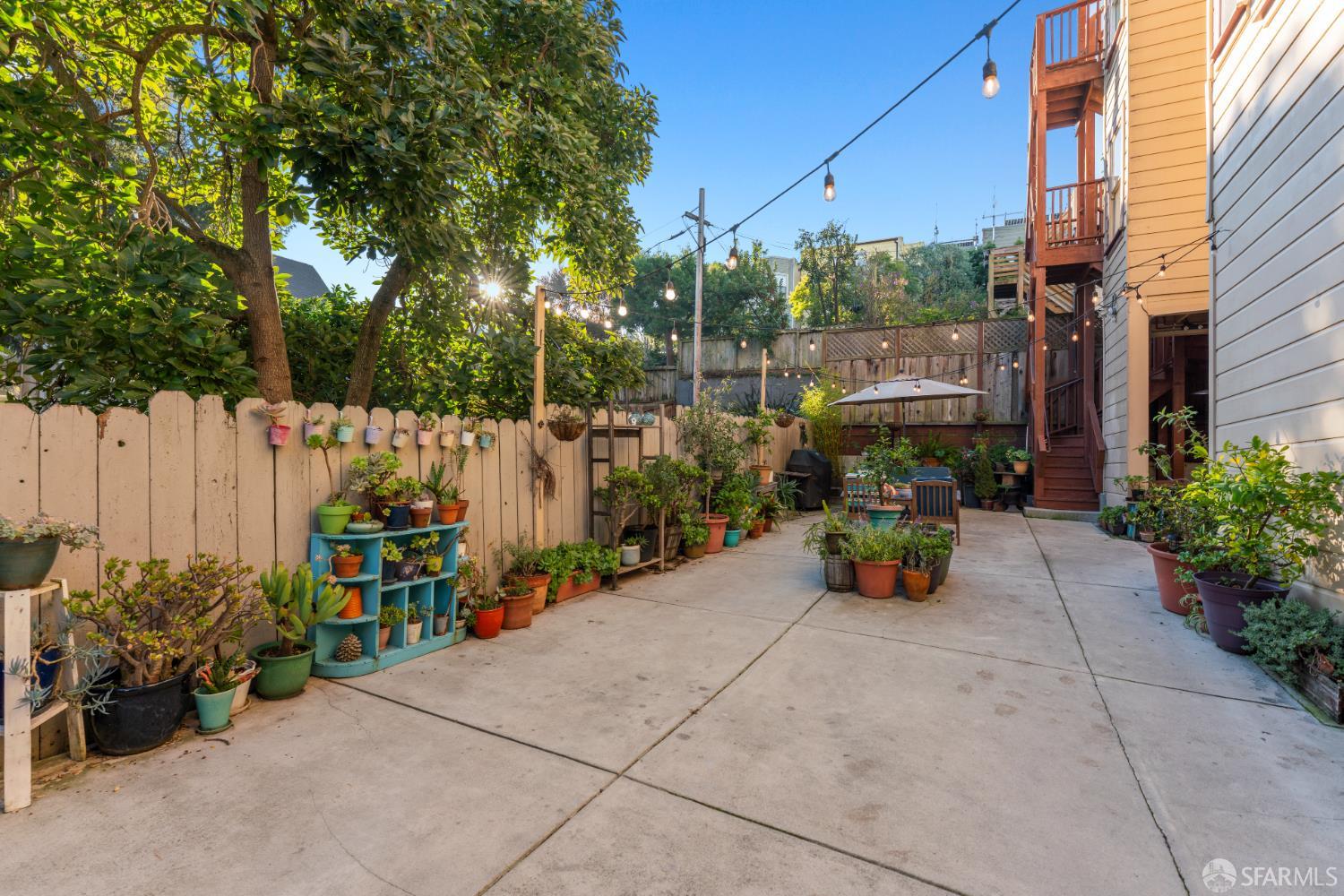 3129 Folsom Street # 3135