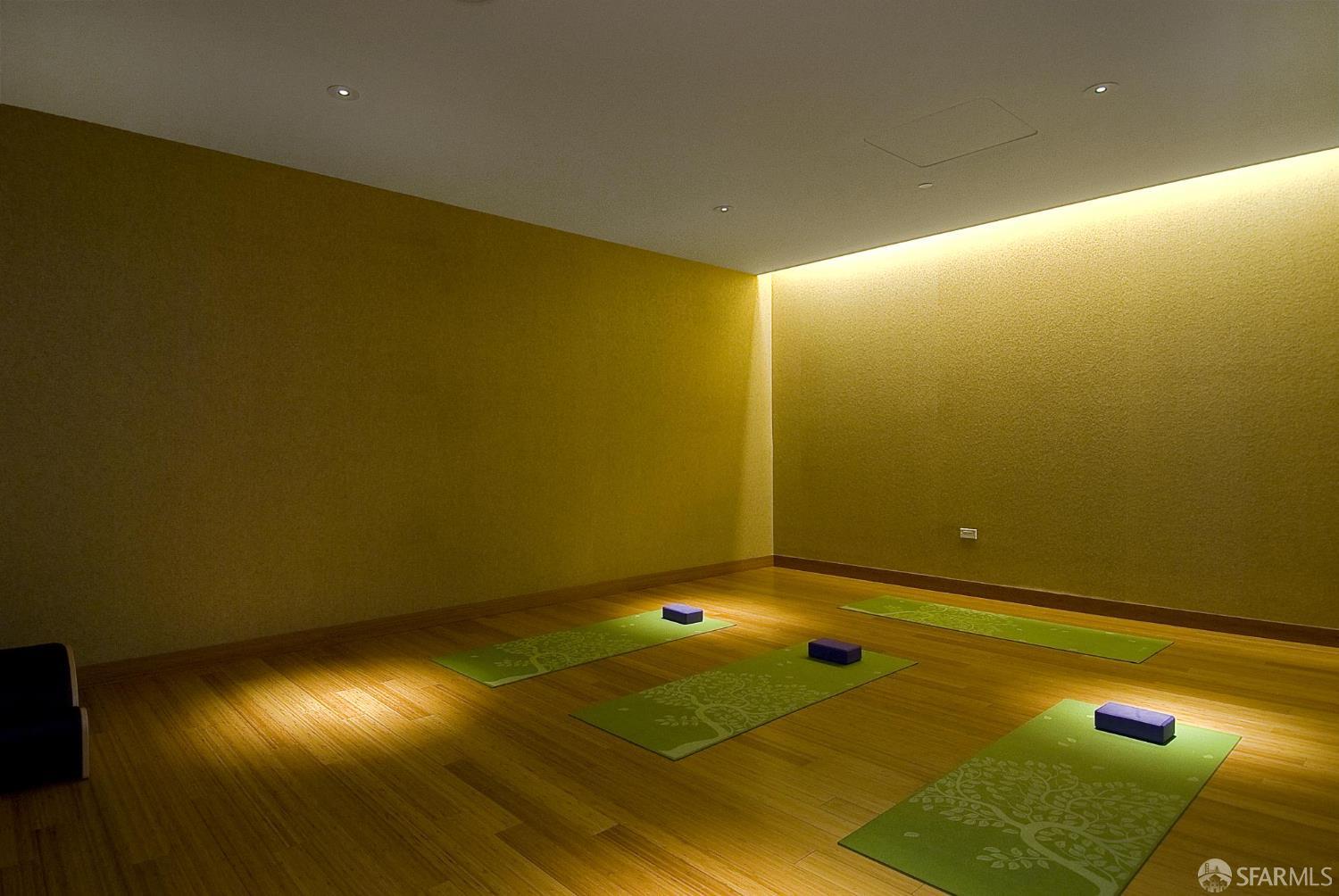 301 Mission Street # 35E