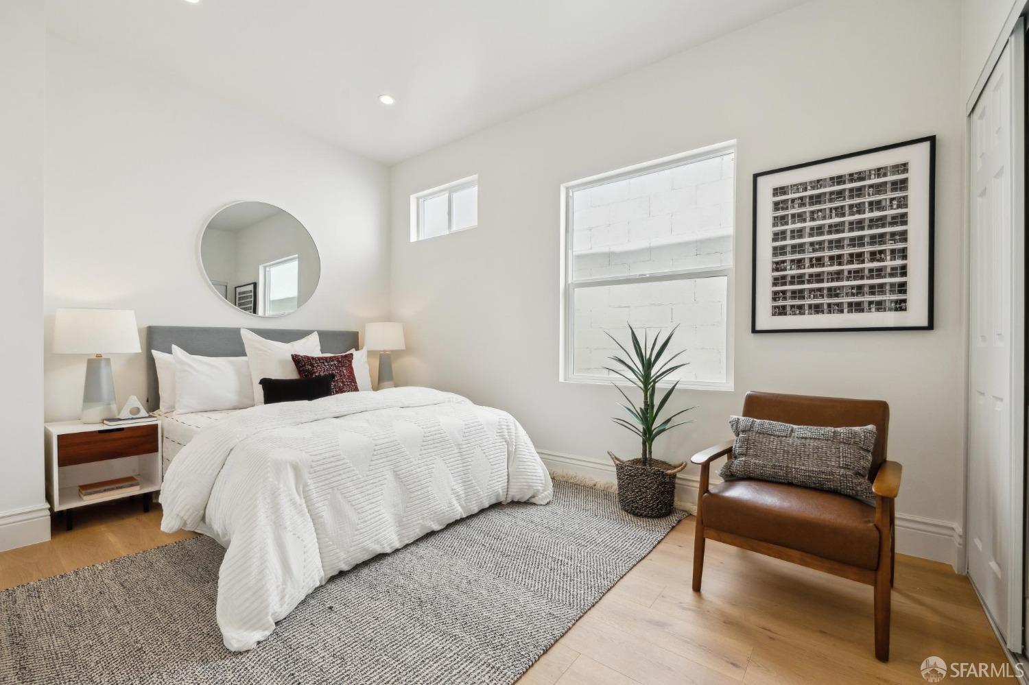 1029-1031 Jackson Street