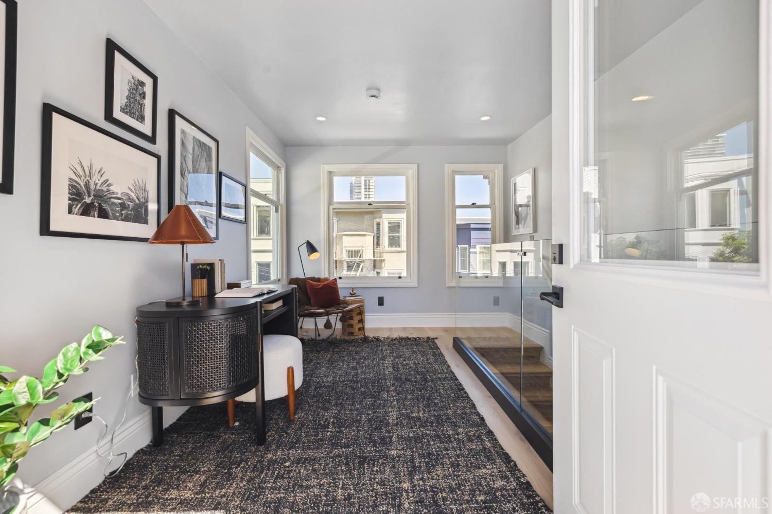 1029-1031 Jackson Street